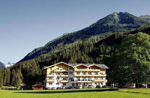 Schonbach House | Room Smaragd - Hotel Grundlhof