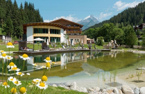 Filzmoos Apartment | Room "Zirbenstein with east-facing balcony", 1-3 nights - Landhotel Alpenhof