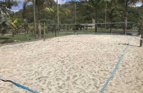 Camboriu Cottage | Rooms for rent near Balneário Camboriú (pool, jacuzzi, beach tennis)