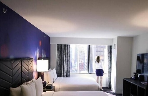 Streeterville Hotel | Rooms for the Crew | 3 units | Steps to Mag Mile| Navy Pier | 24-hour Gym