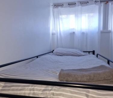 Crofton Park Apartment | Rooms in London