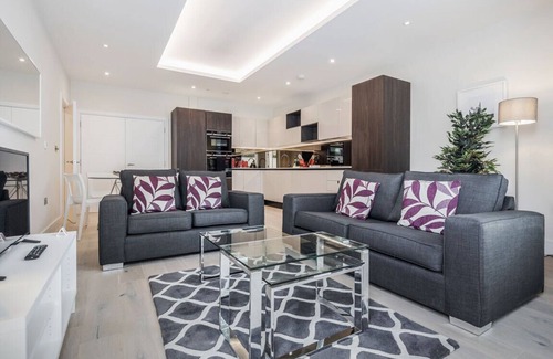 Surbiton Hill Apartment | Roomspace Apartments - Lyons House