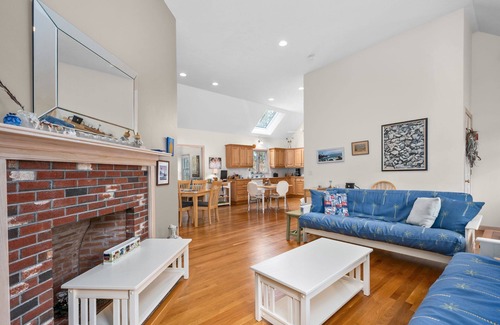 East Dennis House | Roomy 3 Bedroom Home - Perfect for Families!