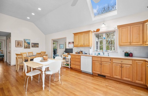 East Dennis House | Roomy 3 Bedroom Home - Perfect for Families!