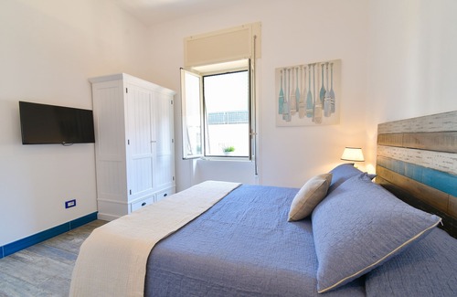 Ischia Porto Bed & Breakfast | Rosanna Maison B&B