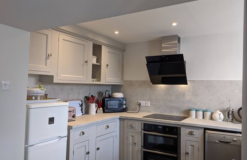 Lowick Cottage | ROSE COTTAGE, family friendly, with open fire in Lowick Bridge