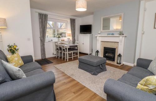 Lesbury House | Rose Cottage