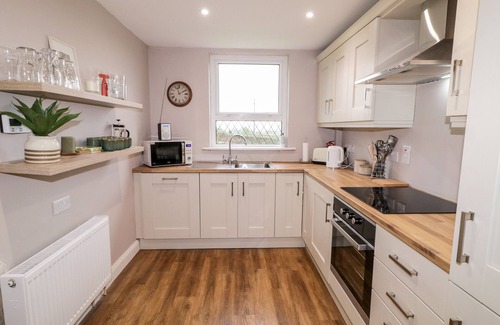 Omagh Cottage | ROSE COTTAGE, pet friendly, with a garden in Omagh