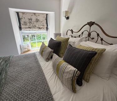 St Issey House | Rose End Cottage