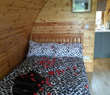 Enniskillen Other | Rose Glamping pod