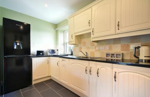 Belford House | Rosefinch