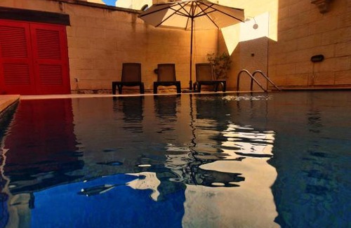 Xaghra Bed & Breakfast | Rosehill Bed and Breakfast