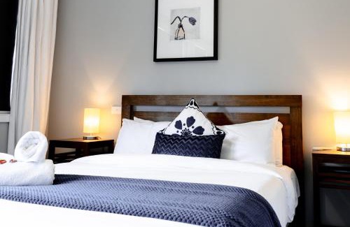 Hepburn House | Rosella