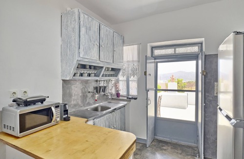Kimolos House | Rosemary
