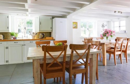 Rock House | Rosemayne