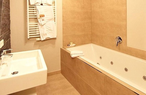 Bernkastel House | Rosenrot Apartments - Märchenhotel