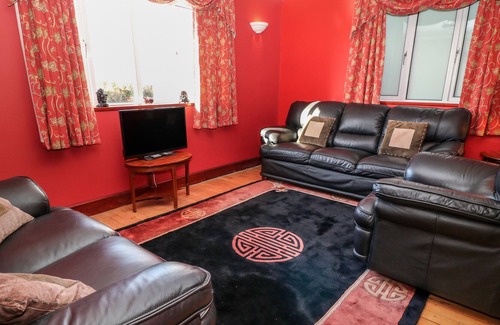 Brazzacott Cottage | ROSEVERRAN, family friendly, character holiday cottage in Launceston