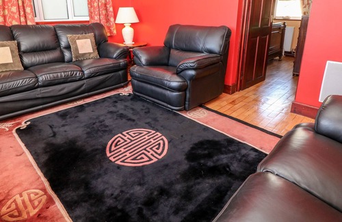 Brazzacott Cottage | ROSEVERRAN, family friendly, character holiday cottage in Launceston