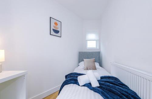 Crawshaw Booth House | Rossendale Incredible Home 3Bedrooms Driveway Sleeps 6