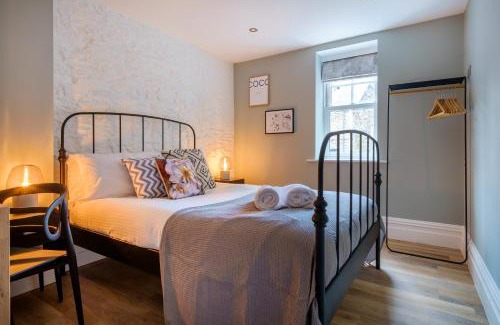 Windermere Apartment | Rothay, 2 minute walk to Windermere village
