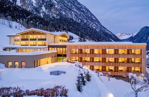 Brand House | Rothorn 2 3-6 days - Alpenhotel Zimba