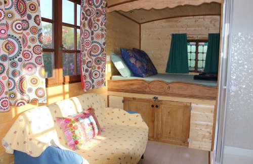 Saintes-Maries-de-la-Mer Bed & Breakfast | Roulotte Lou Gregau