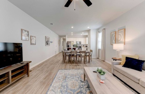 Round Rock House | Round Rock Executive Suite