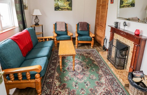 Inishnee Cottage | ROUNDSTONE BAY VIEW, family friendly in Roundstone, County Galway