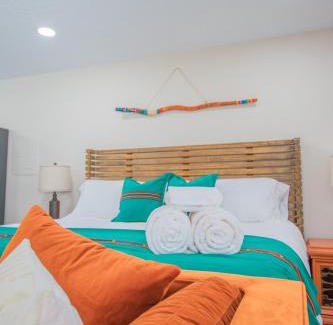 Pueblo Alto Apartment | Route 66 Retro Retreat