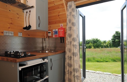Laneast Cottage | ROWAN, romantic, character holiday cottage, with a garden in Altarnun