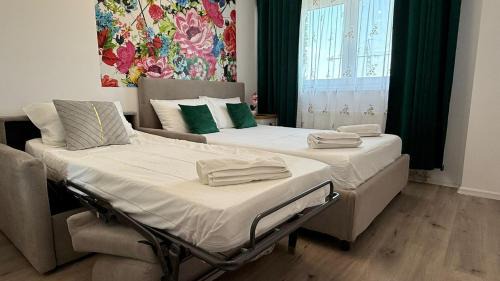 Moieciu Apartment | Rox Mountain View Apartament 15 min Poiana Brasov and Bran castel , 5 min Dino Parc Râsnov and Magic parc
