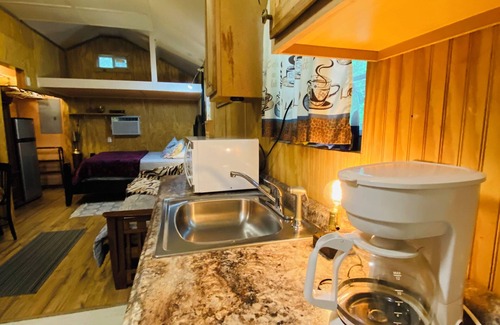 Willis Cabin | Roxys Cottage Cabin