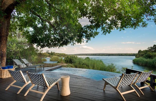 Kazungula Hotel | Royal Chundu Island Lodge