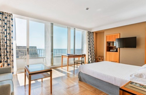 San Ferdinando Hotel | Royal Continental Hotel Naples