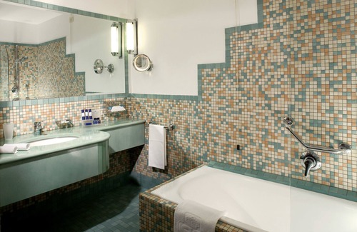 San Ferdinando Hotel | Royal Continental Hotel Naples
