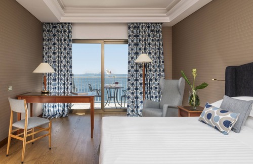 San Ferdinando Hotel | Royal Continental Hotel Naples