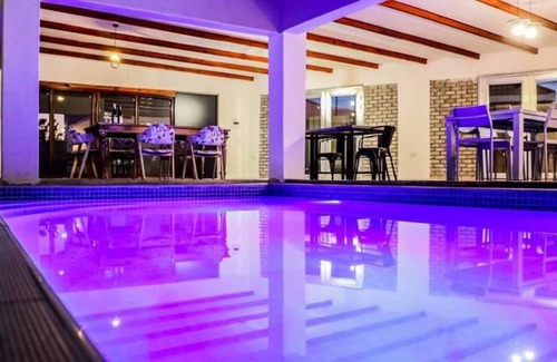 Gaborone House | Royal Cottage