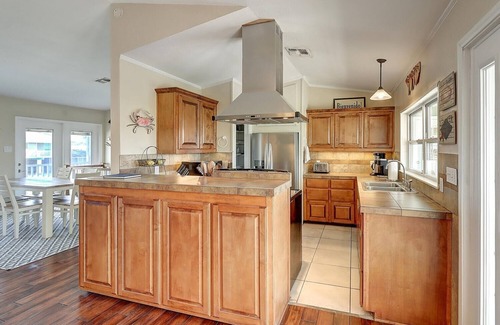 City-by-the Sea House | Royal Estes 5 Bedroom Home by RedAwning