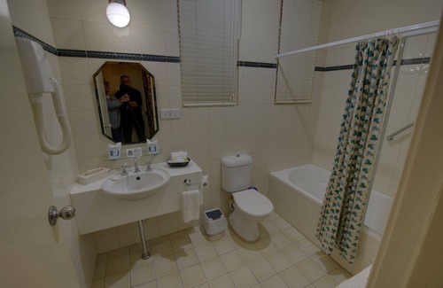 Broken Hill Hotel | Royal Exchange Hotel