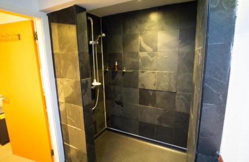 Rock Hotel | Royal Forester Country Inn