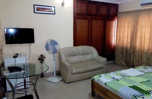 Abeokuta House | Royal Green Guest House