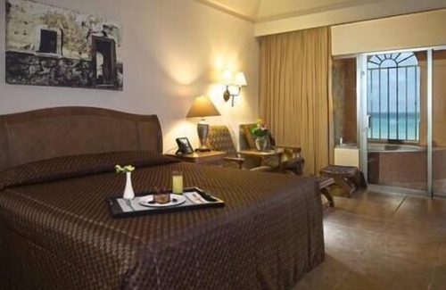Punta Cancun Resort | Royal Hacienda Beachfront Resort Playa Del Carmen