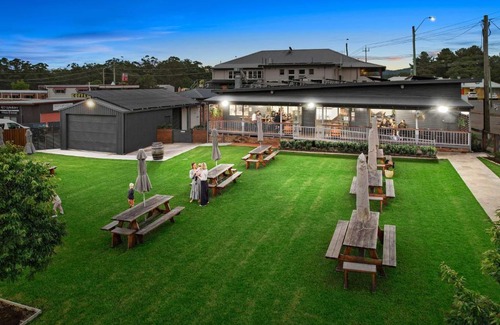 Kew Hotel | Royal Hotel Kew