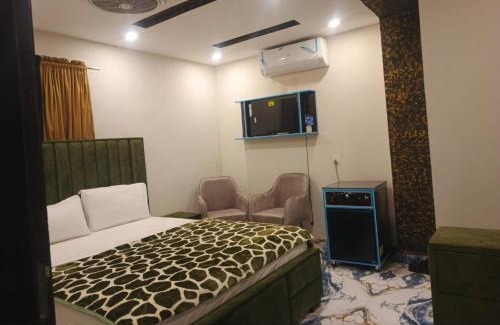 Lahore House | Royal inn Hotel
