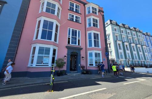 Tenby Hotel | Royal Lion Hotel
