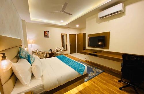 Mohal Hotel | Royal Mansion