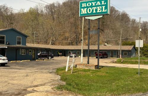 Martinsville Hotel | Royal Motel