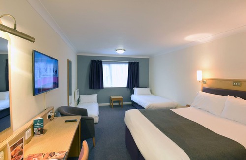 Bromborough Hotel | Royal Oak