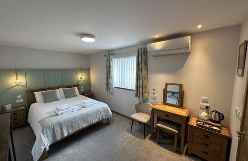 Saint Ola House | Royal Oak Guest House