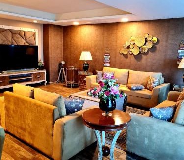 Blue Area Apartment | Royal Residencia Centaurus